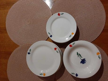 Obedová súprava retro,