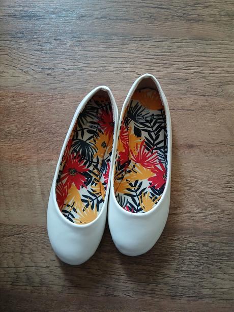 Predám dievčenské baleríny, 35