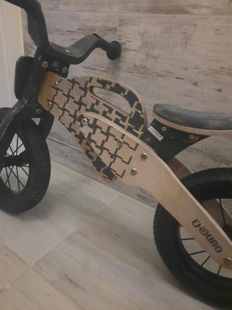 Odrazadlo enduro drevene,