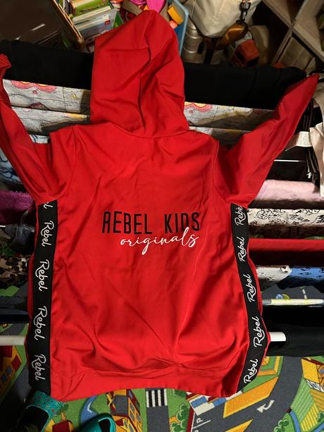 Rebel kids bunda, rebel kids,122