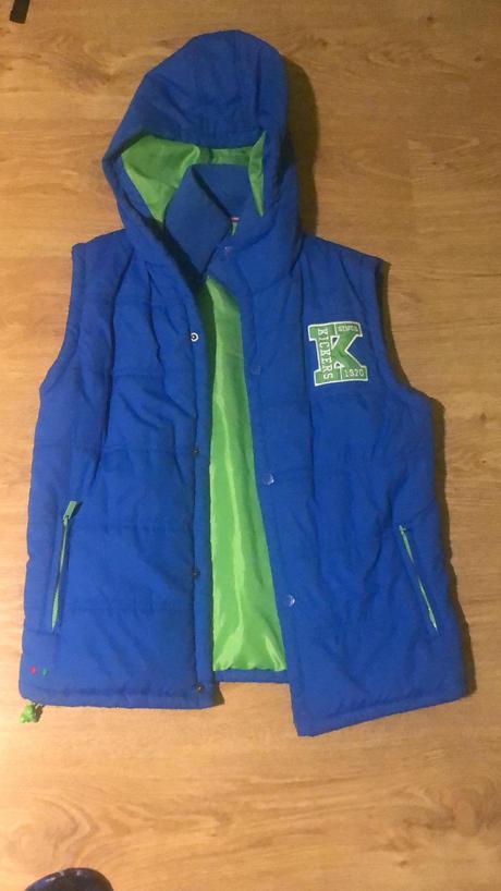 Chlapčenská vesta, 134