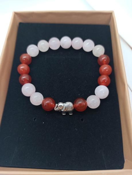 Náramky , ručná práca, minerálne a iné, 