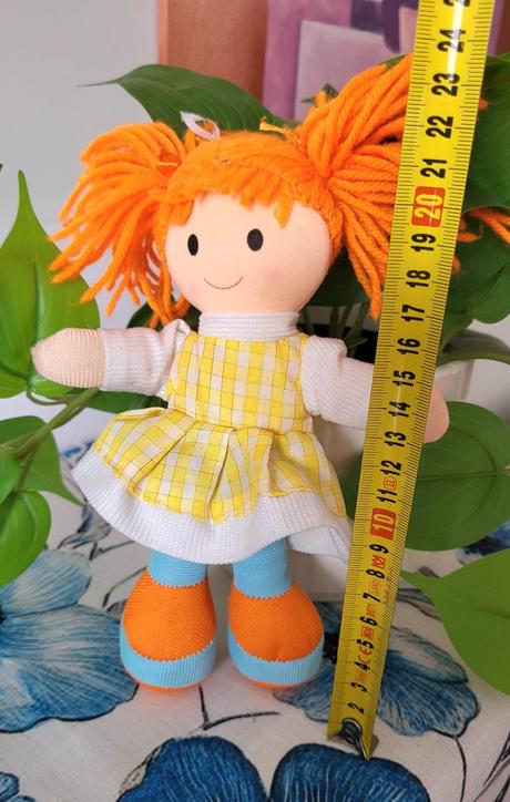 Látková bábika bigjigs toys daisy (25 cm),
