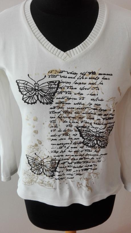 Dámsky pulóver s motýlikmi, s