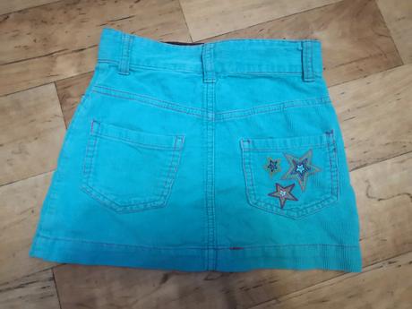 Dievčenska sukňa, 98