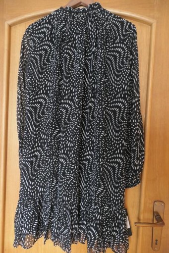 Pinko nove luxusne pohodlne, krasne saty m, pinko,m
