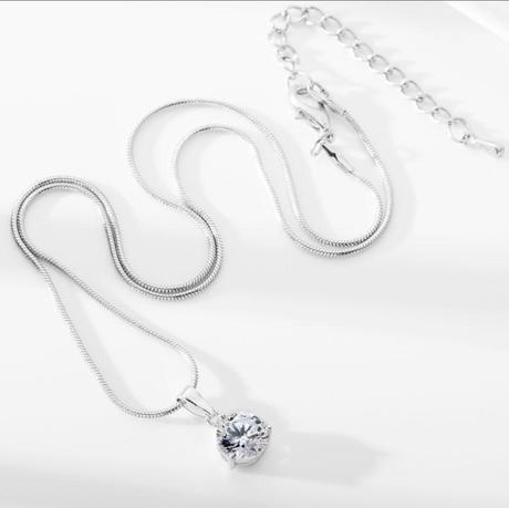 Elegantný set- náušnice a retiazka s príveskom,