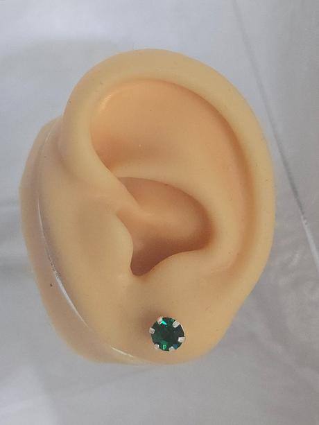 Smaragdové náušnice, 