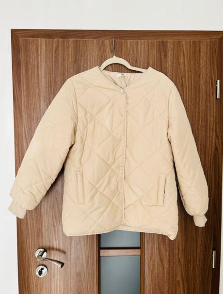 Krásna prechodná bunda značky green apple, s