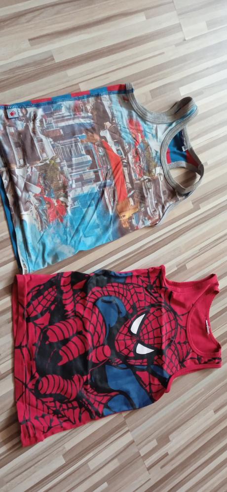 Predám 2 chlapčenské tielka, 98