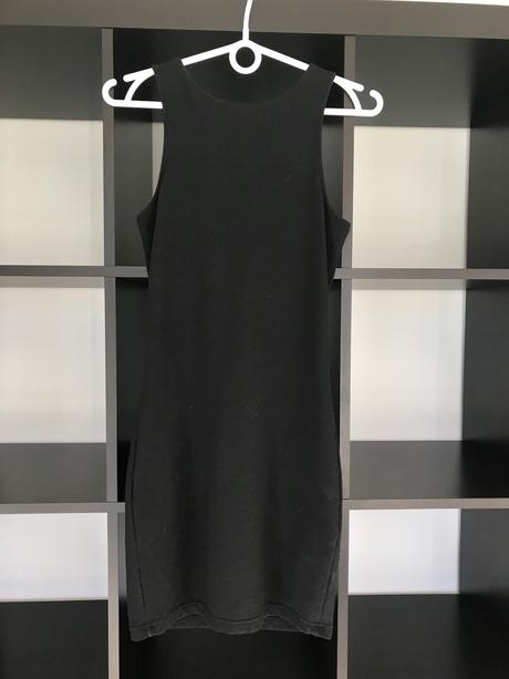 Čierne šaty amisu so zlatým zipsom, amisu,34