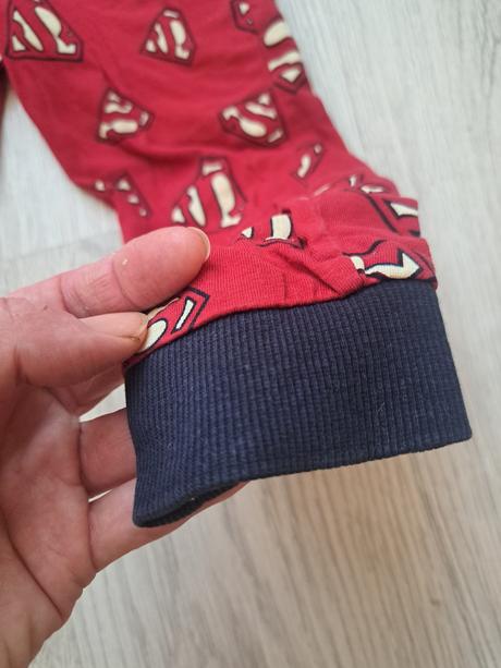 Detské pyžamo superman, 92