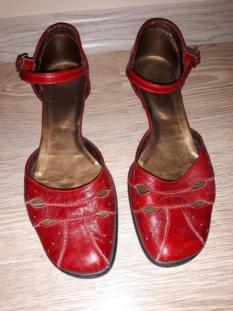 Kožené topánky, 35