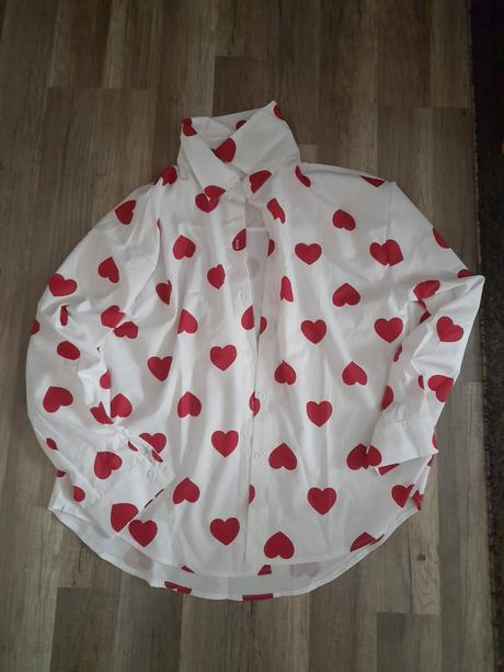 Mam na predaj košeľu, l