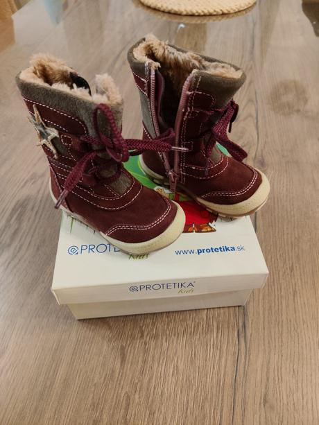 Čižmičky, protetika,19