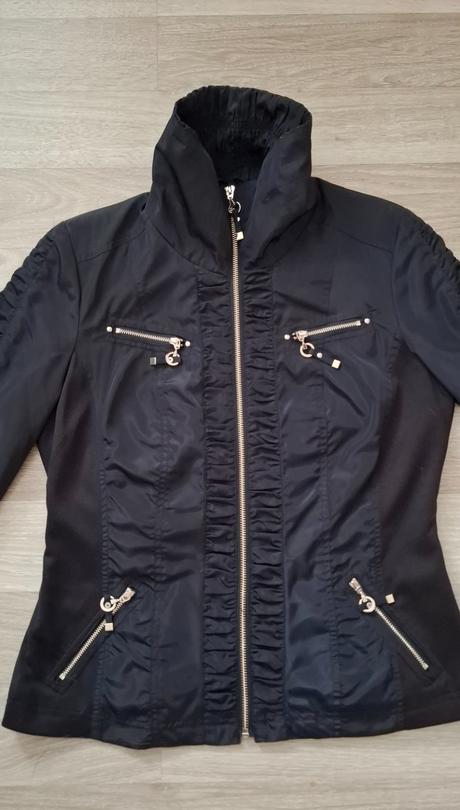 Bundička dámska, c&a,38