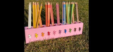 Pastelkovnik s balerinou a menom, 