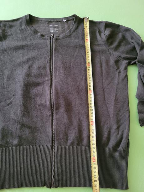 Tenký khaki svetrík, esmara,m