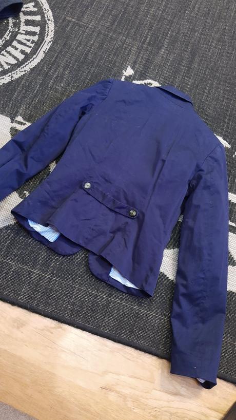 Dievčenské sako, 158