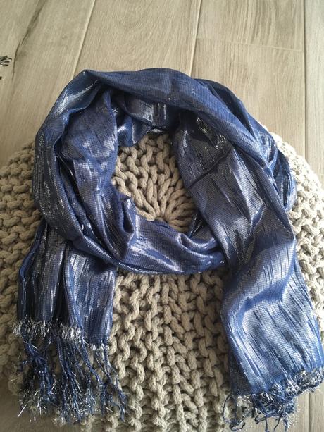 Damska satka, atmosphere