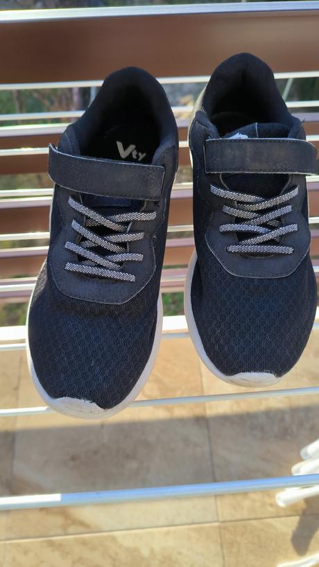 Ľahučké tenisky, 39