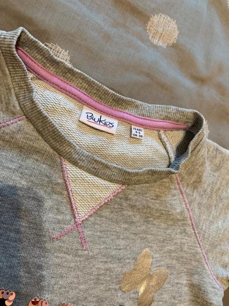 Mikinové šaty, 110