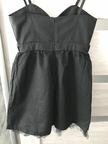 Nove čierne šaty s tylom s 36 boohoo, next,36