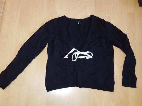 Cierny svetrik, h&m,m