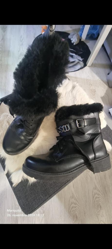 Zimne topanky s kozusinou, 38