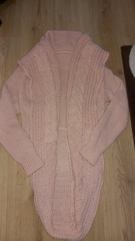 Pletený sveter,