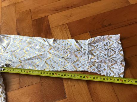 Zlatobiele elegantné šaty, 40