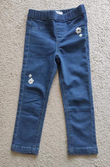 Rifle s vysivkou, sinsay,104