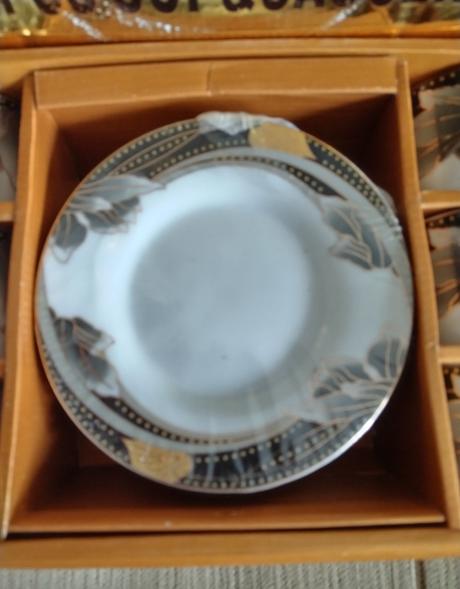 Nová elegantná porcelánová kávová/čajová súprava,