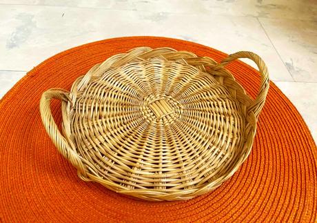 Malý servírovací prútený podnos, 