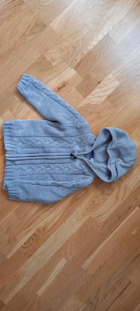 Hrubý svetrík 86/92, lupilu,92