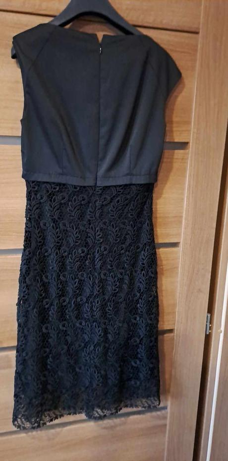 Šaty s čipkou, l