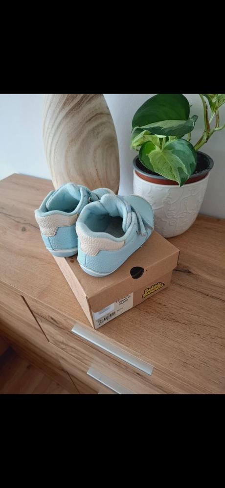 Prechodné topánky, baťa,22
