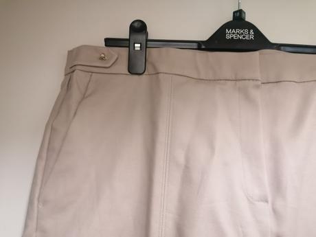 Krátke nohavice marks spencer veľkosť 18 (46), marks & spencer,46
