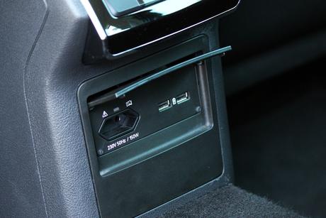 Prenájom - škoda superb combi 2.0 tdi 110kw,