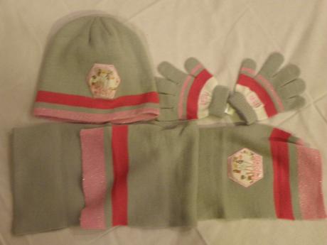 Čiapka,šál a rukavice, tesco,146