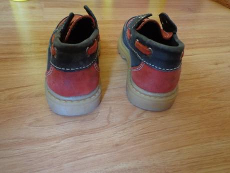 Kožené topánky, 25