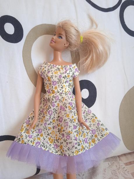Šaty pre babiku barbie,