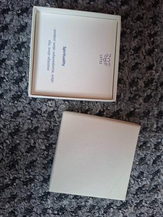 Krabička na šperky lotsi, 