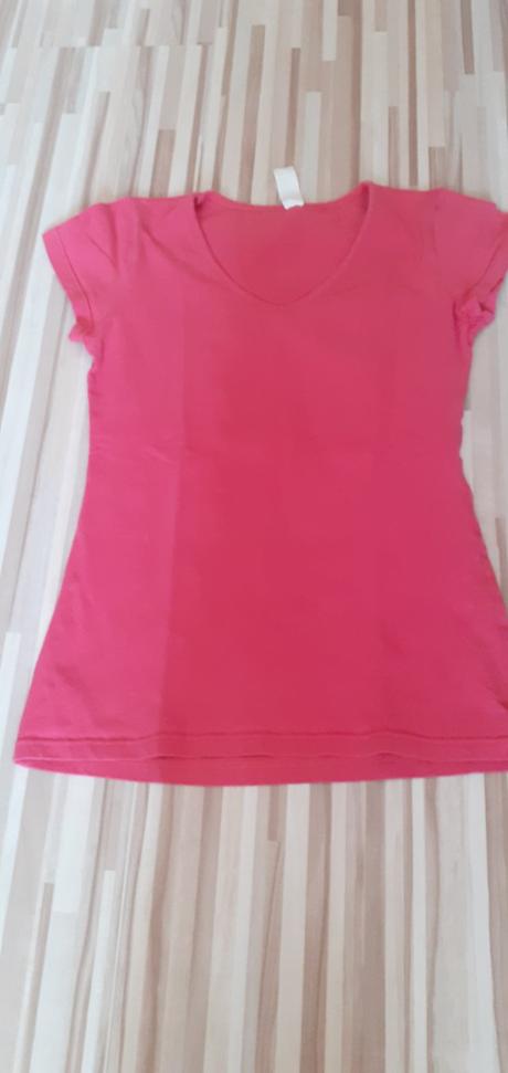 Ružové tričko v, s