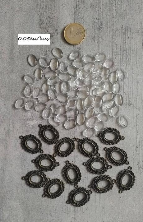 Bronzové kovové lôžka a kabošony,