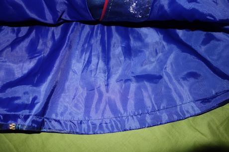 Kostym- kabat z potomkov z disney store,