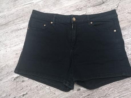 Dámske kraťasky veľ.38, stradivarius,38