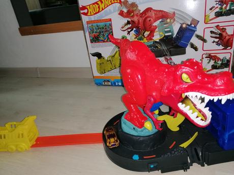 Hot wheels t- rex rampagne,