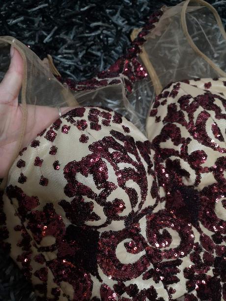 Krasne spoločenske šaty, xs