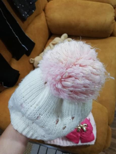 Čiapky (3-4 roky) cena spolu, 104